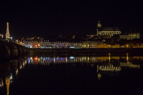 Blois le  pont  la  nuit